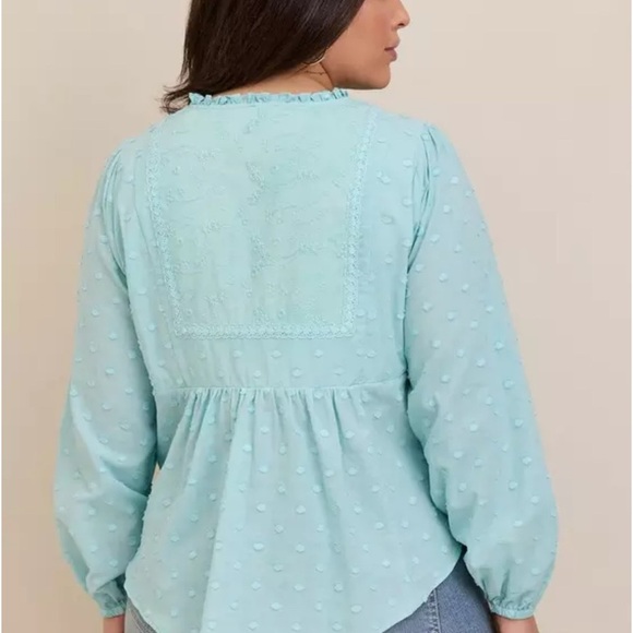 Torrid Clip Dot Mixed Eyelet Yoke Detail Top in Canal Blue  size: 3X - Picture 2 of 11